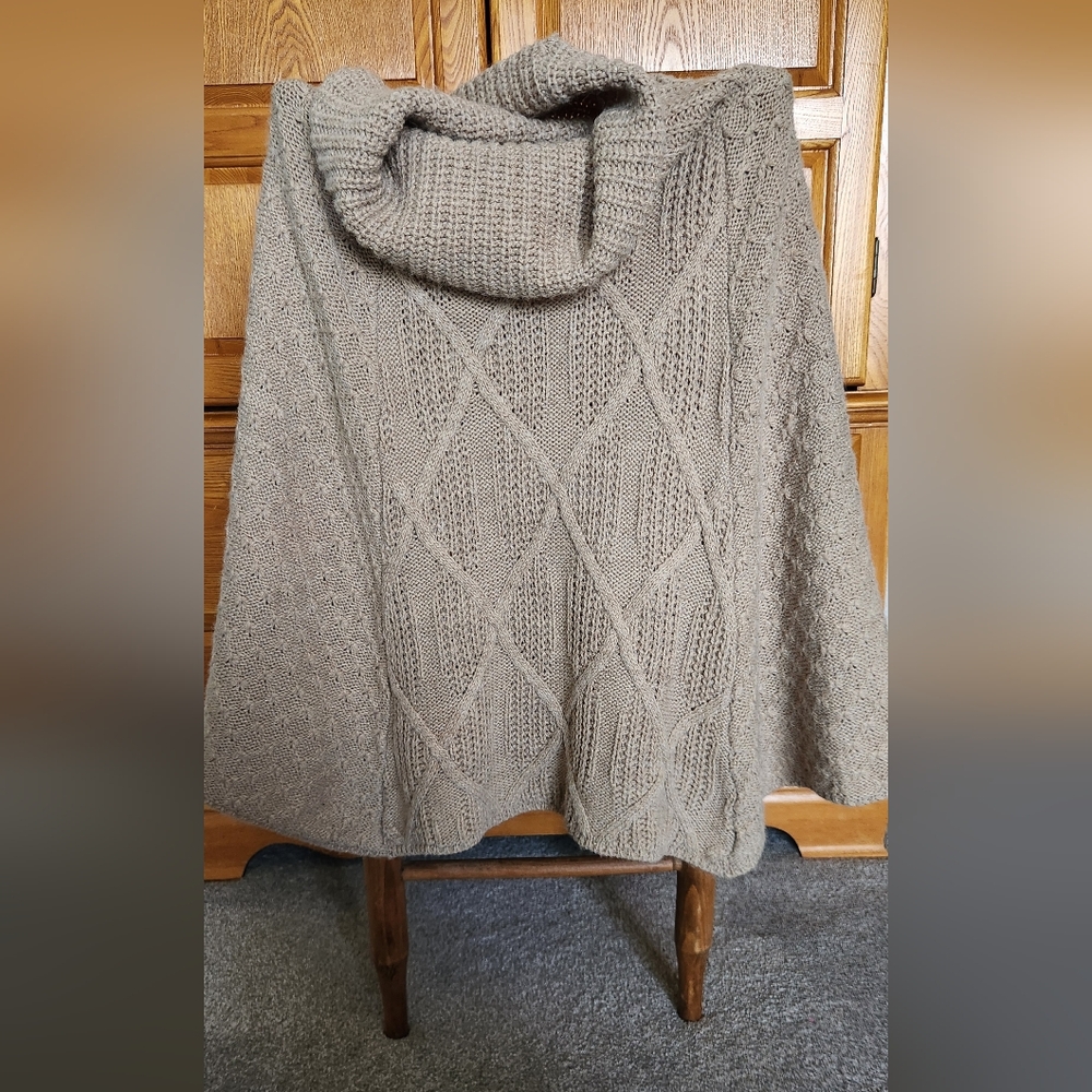 Cozy Cable Knit Sweater Shawl